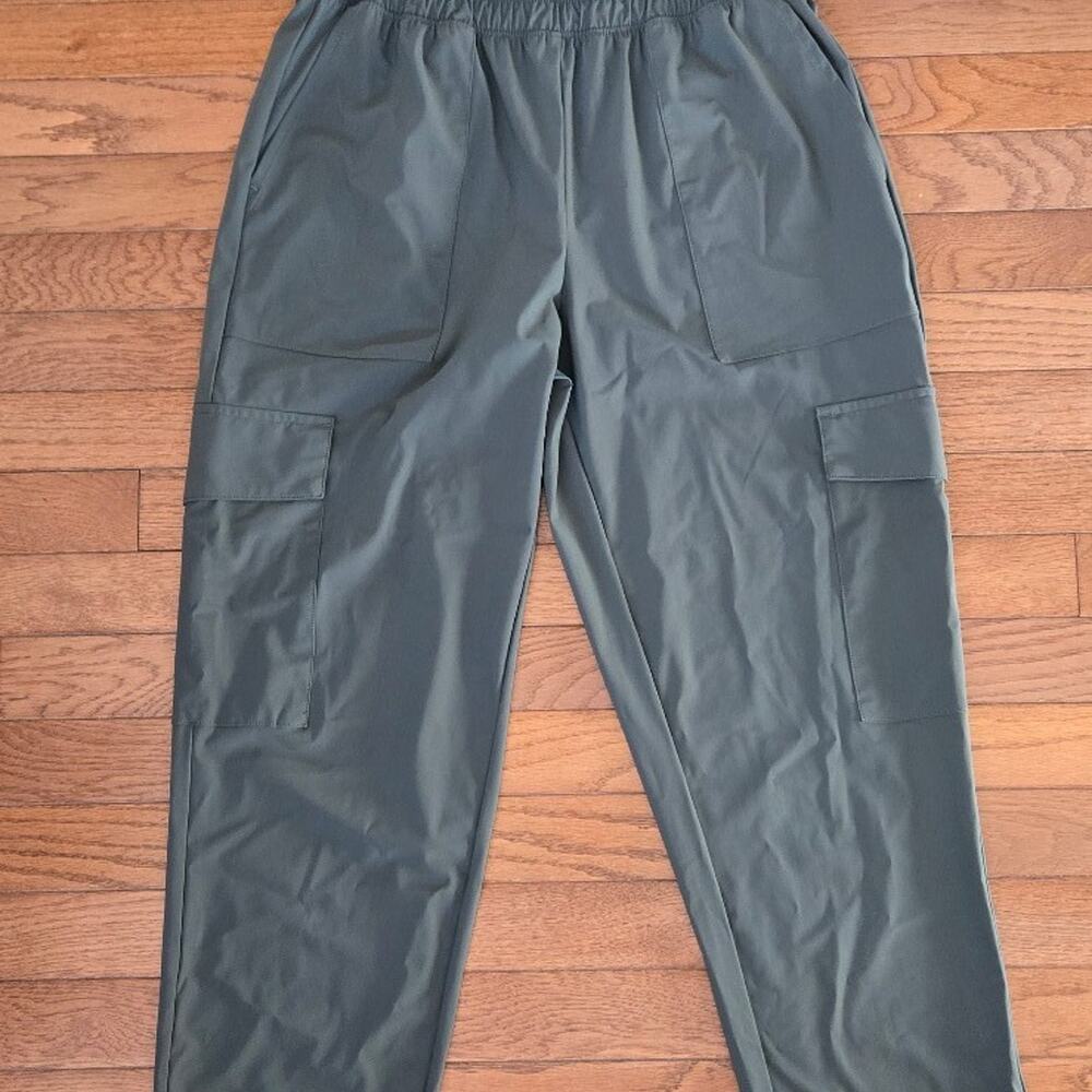 Old navy womens green cargo go dry joggers pants small